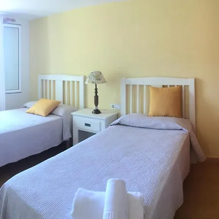 R10 Beatriz Villa Santo Tomás